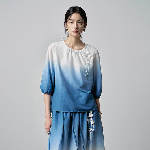【林栖设计小店】手工钩花|丝棉蓝白渐变优雅宽松百搭2026春新款绣花衬衣T1961277 商品图6