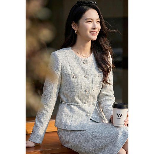 「银灰格调」小香风套装 米思阳2026春季高级感浅灰色小香风单排扣外套高腰半身裙两件套女4477 商品图3