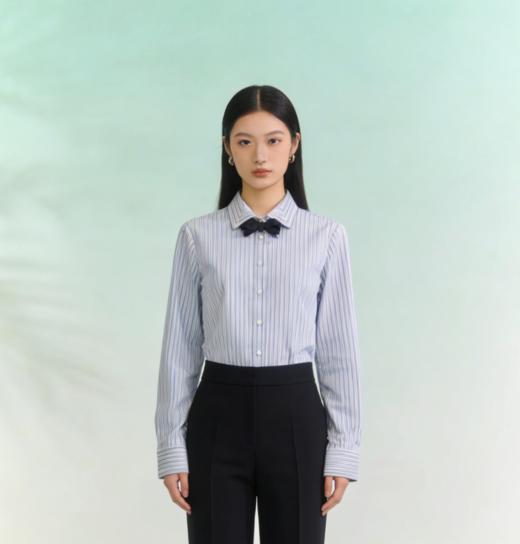 G2000女装SS26商场新款【免烫防皱/吸湿速干\抗菌】配领带条纹衬衫61221103 商品图0