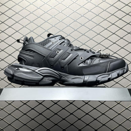 春季特惠💰720 巴黎世家 Track Sneaker 巴黎世家三代 环扣款 户外概念复古老爹鞋 商品图2