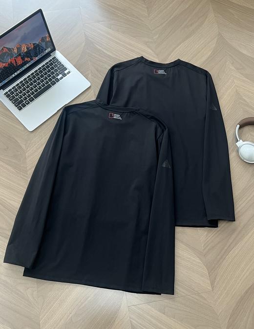 点此购买 比音勒芬春季男士休闲圆领长袖T恤打底衫 tuo 341377 商品图1