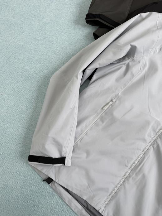 点此购买 始祖鸟春秋季solano hoody男女情侣户外防风软壳连帽夹克外套 ggd 341258 商品图8