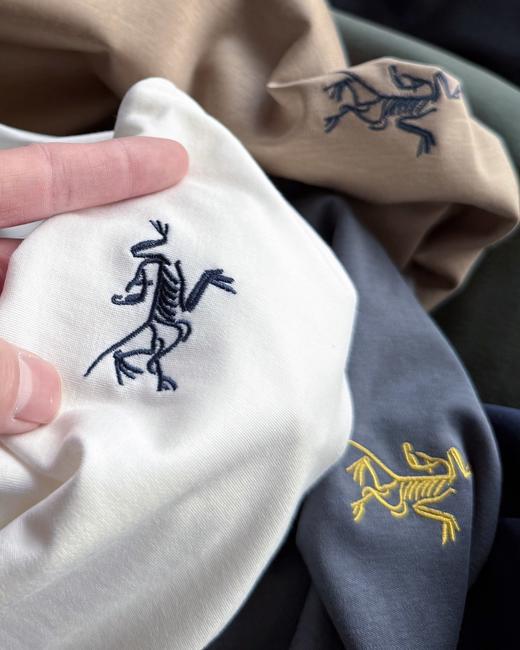 点此购买 始祖鸟春秋季男女款打底长袖T恤 LL 341275 商品图14