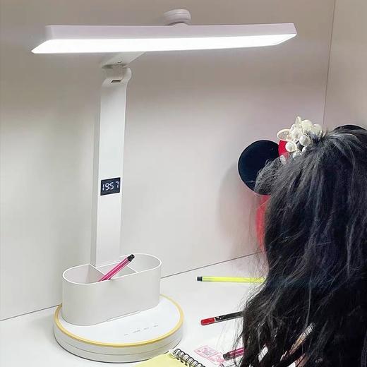 【多妈团购 塞尔兰斯·便携式折叠护眼台灯，赠送可拆卸双笔筒】开学季福利 看书 学习必备！央视CCTV推荐品牌！奥运冠军代言❗全光谱、无眩光、RG0级无蓝光，真正保护孩子眼睛-东橙 商品图8