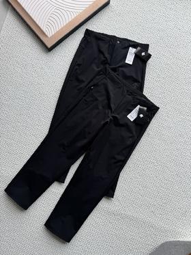 点此购买 迪桑特SKI STYLE系列男士防水透湿防风梭织运动长裤 LL 341389