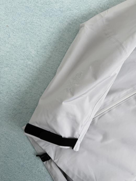 点此购买 始祖鸟春秋季solano hoody男女情侣户外防风软壳连帽夹克外套 ggd 341258 商品图10