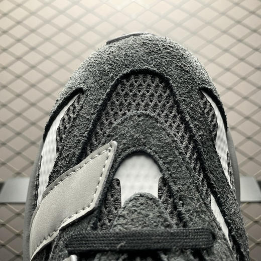 春季特惠💰340 AD 阿迪 Light Blaze 网面透气跑步鞋 商品图6