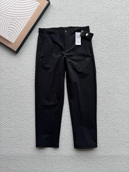 点此购买 迪桑特SKI STYLE系列男士防水透湿防风梭织运动长裤 LL 341389 商品图1