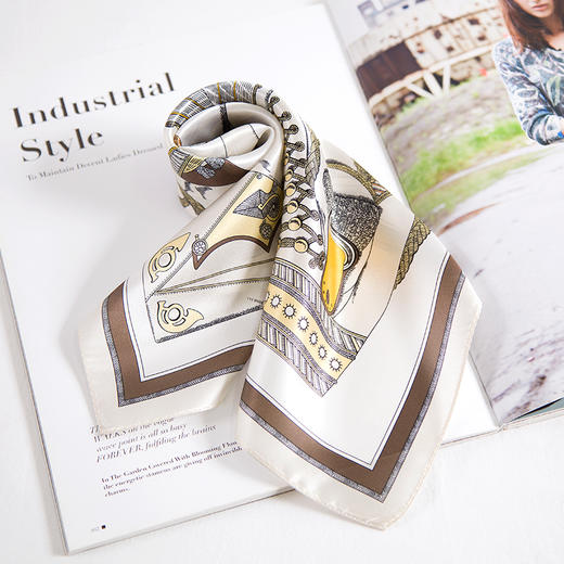 真丝印花小方巾 HA4700 商品图1