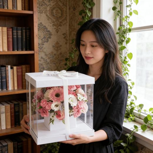 韩式粉绣球正方体鲜花礼盒 商品图7