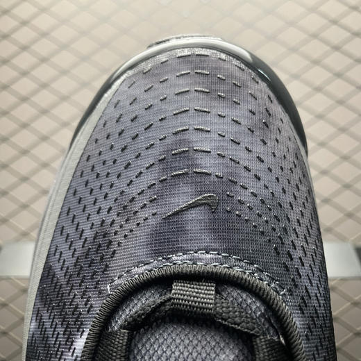 春季特惠💰350 NK Air Max Dn 气垫跑鞋 全新鞋款在同侧采用了圆柱仓式的设计 商品图6