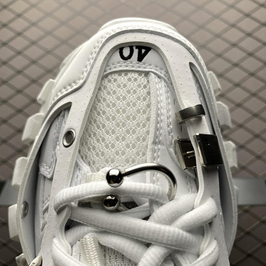 春季特惠💰720 巴黎世家 Track Sneaker 巴黎世家三代 环扣款 户外概念复古老爹鞋 商品图6