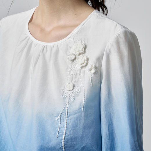 【林栖设计小店】手工钩花|丝棉蓝白渐变优雅宽松百搭2026春新款绣花衬衣T1961277 商品图9