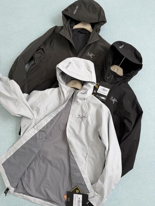 点此购买 始祖鸟春秋季solano hoody男女情侣户外防风软壳连帽夹克外套 ggd 341258 商品图2