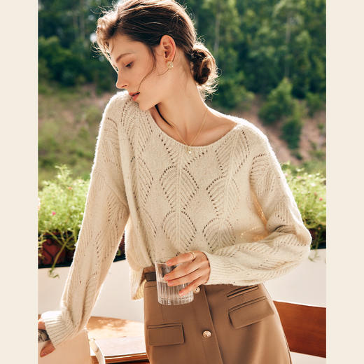 OLrain欧芮儿法式小香风毛衣女秋2025年新款一字领镂空套头针织衫 商品图3