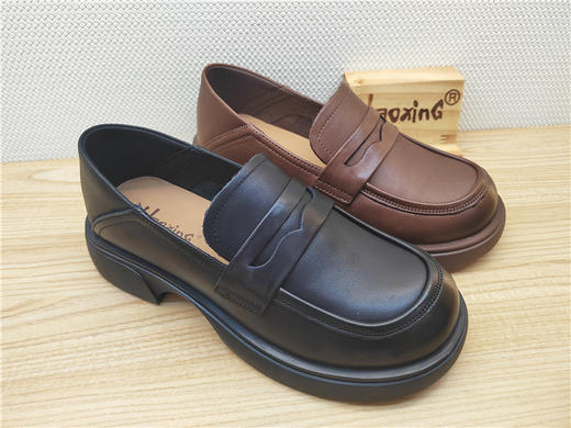 豪行秋季新款23338598真皮复古休闲低跟女鞋单鞋皮鞋 商品图0