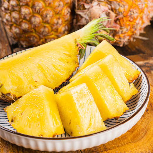 【海南金钻凤梨】果肉厚实、九甜一酸；鲜爽不带涩 商品图3