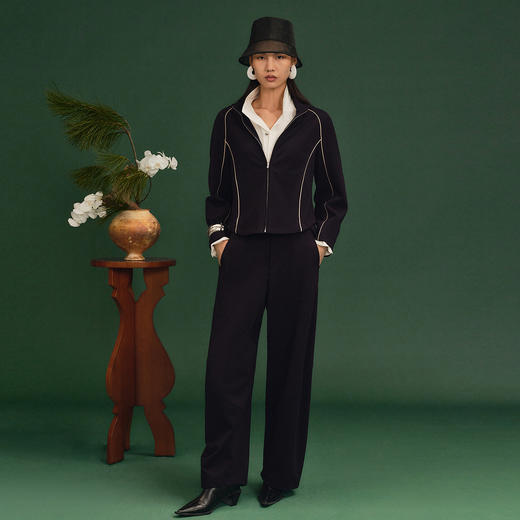 尹默质感落肩袖休闲外套 商品图2