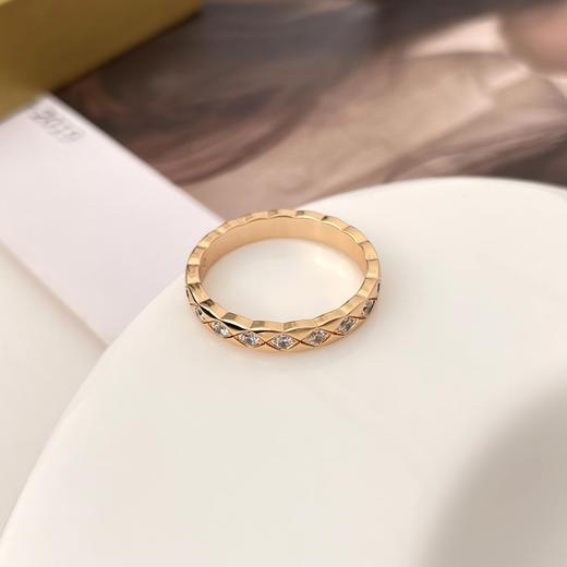 香奈儿 窄版 mini 菱格 满钻戒指（XTY） 商品图4