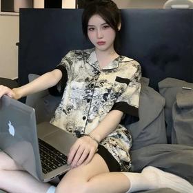 【中式美学❗水墨家居套装】甄选细腻缎面面料，触感丝滑如绸，垂坠感十足，上身轻盈不闷汗，融合东方美学与现代潮流，自带清冷高级感，睡衣女夏季新款ins甜美风，薄款短袖家居服套装潮L