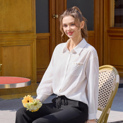 半身缘女装 春季条纹提花贝壳扣衬衫261313U01040254 商品图2