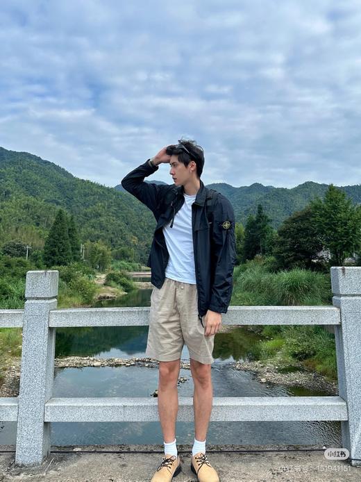 一店d 所有岛民请注意❗️久违的『上岛体验』𝐒𝐭𝐨𝐧𝐞 𝐢𝐬𝐥𝐚𝐧𝐝石头岛经典情侣夹克 薄款的哈 岛真的一如既往的帅 难怪王一博也这么爱它 商品图9