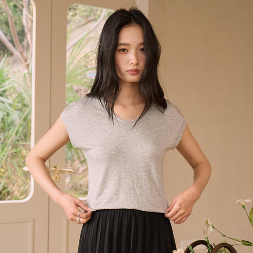 【2026夏季新品】蚕丝羊毛・蛋领短袖 春夏蚕丝T恤 天丝莫代尔打底衫 修身显瘦落肩上衣 商品图3