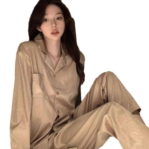 【简约不简单❗法式提花家居服套装】甄选细腻缎面面料，自带柔润光泽，垂坠感十足，上身尽显优雅气质，，兼具睡衣的舒适与衬衫的精致，居家也能穿出松弛氛围感，仿真丝绸冰丝网红睡衣女长袖家居服套装L 商品图4