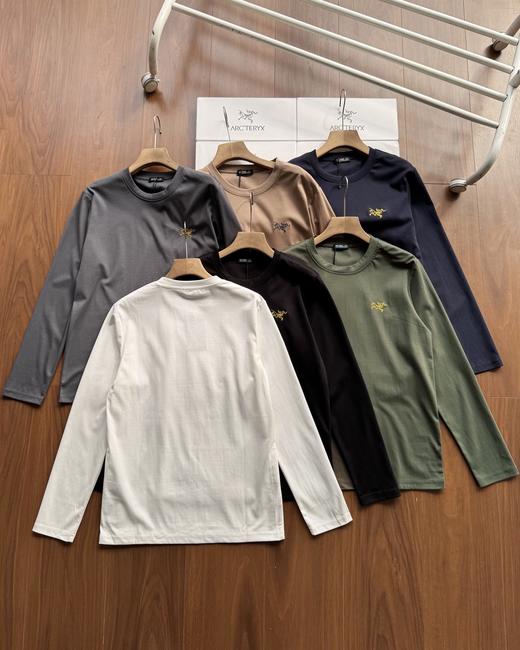 点此购买 始祖鸟春秋季男女款打底长袖T恤 LL 341275 商品图1