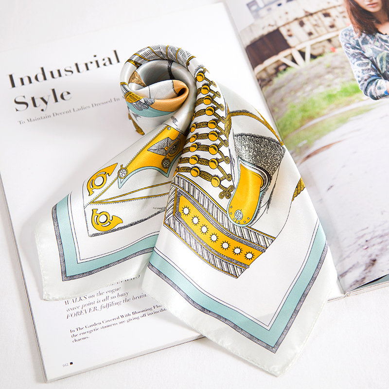 真丝印花小方巾 HA4700