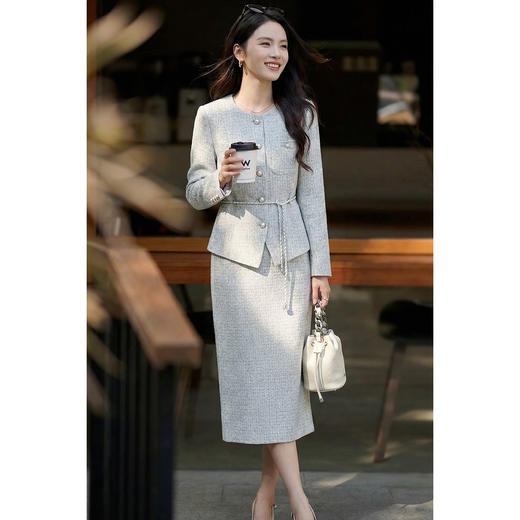 「银灰格调」小香风套装 米思阳2026春季高级感浅灰色小香风单排扣外套高腰半身裙两件套女4477 商品图1