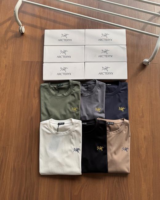 点此购买 始祖鸟春秋季男女款打底长袖T恤 LL 341275 商品图8