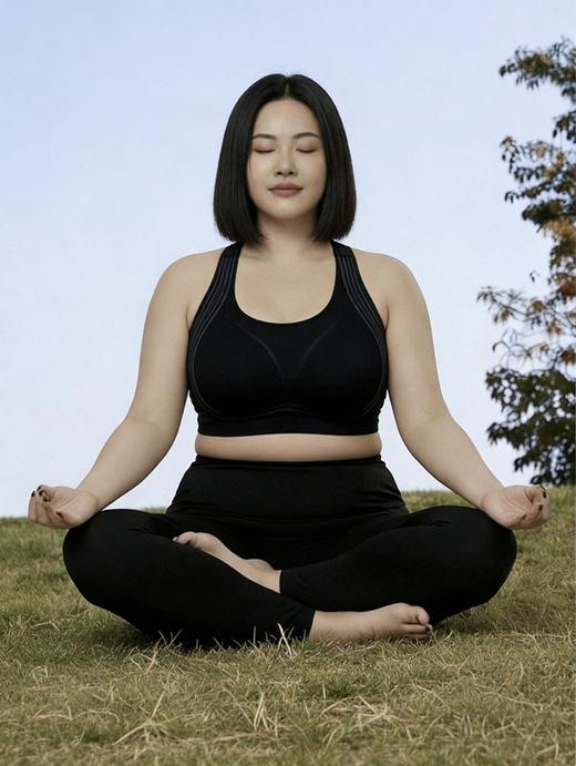 定制大码减震运动内衣，【一周内发货】强包裹防下垂，透气孔棉杯干爽不闷汗，加高鸡心领防走光，工字背减压，不可拆卸杯垫 商品图3