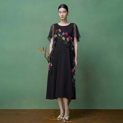 【林栖设计小店】一念春花|黑色优雅百搭桑蚕丝印花飞片2026夏新款连衣裙1962010 商品图0