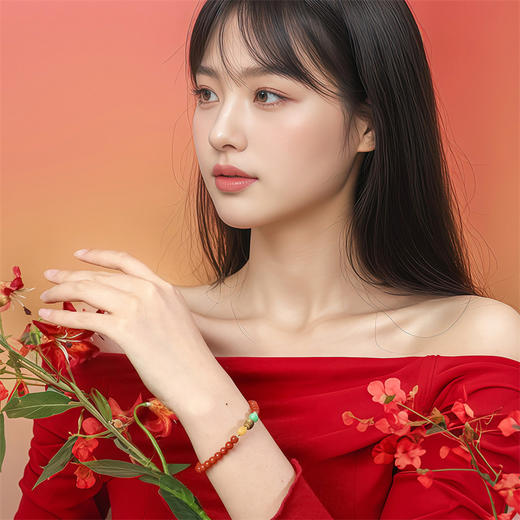 【新品首发】琳琅雅玉18K金南红蜜蜡沉香手串 送礼自带女士礼物MEMORA诗普琳MB007002 商品图1