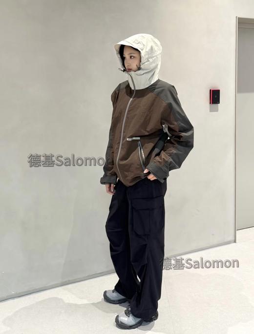 点此购买 萨洛蒙SLATE系列春秋季男女款户外防风连帽夹克 md 341369 商品图11