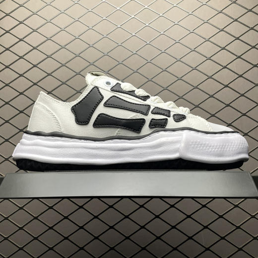 春季特惠💰420 Amiri x MIHARA YASUHIRO 埃米尔三原康裕联名款 变形溶解鞋 骨头鞋 商品图2