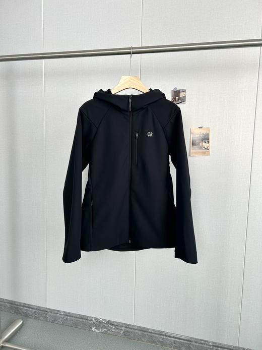 点此购买 可隆男士春季防风羽户外外套 zc 341226 商品图3