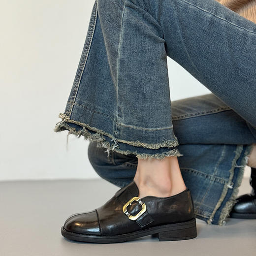 雀说大码皮带扣显瘦平底真皮乐福鞋女黑色百搭软底单鞋软皮圆头小皮鞋 WAL2-313 商品图3