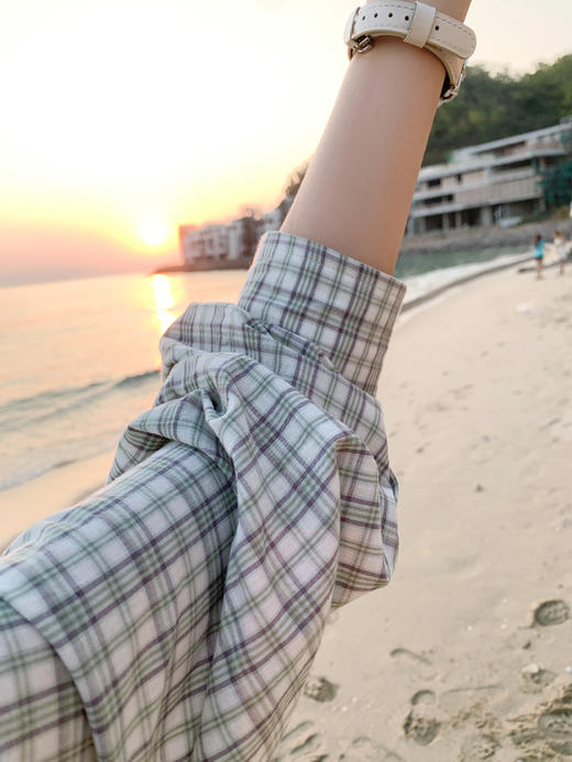 <曾小咸推荐>3.10现货秒杀 ！微信超特价！ 韩系格子衬衫外套 日常189.99 立减110 秒杀79.99！！ 商品图13