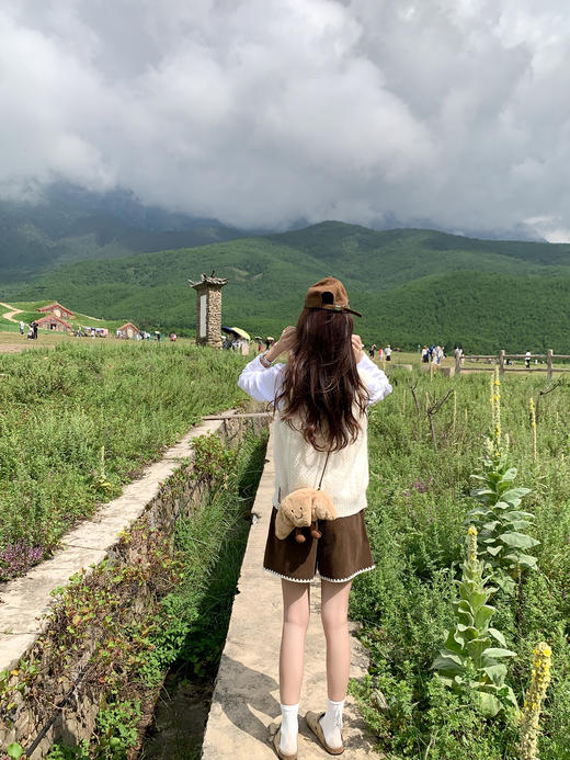 <曾小咸推荐>3.9现货秒杀 ！微信超特价！韩系2色麻花针织马甲背心 日常149.99 立减80 秒杀69.99！！咖色短裤 秒杀69.99！！ 商品图6