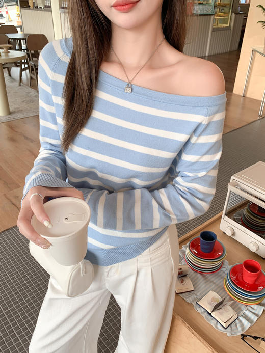 <曾小咸推荐>3.10现货秒杀 ！微信超特价！韩系条纹斜肩露肩针织衫 日常159.99 立减90 秒杀69.99！！ 商品图5