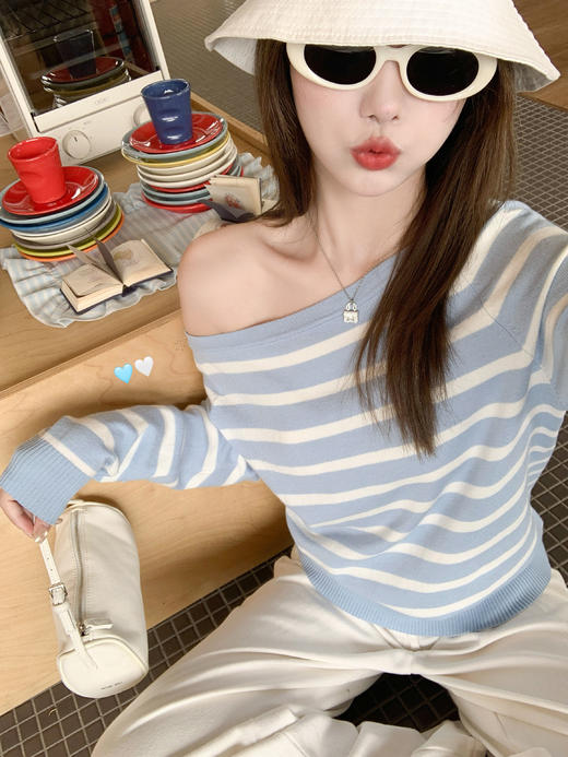 <曾小咸推荐>3.10现货秒杀 ！微信超特价！韩系条纹斜肩露肩针织衫 日常159.99 立减90 秒杀69.99！！ 商品图6