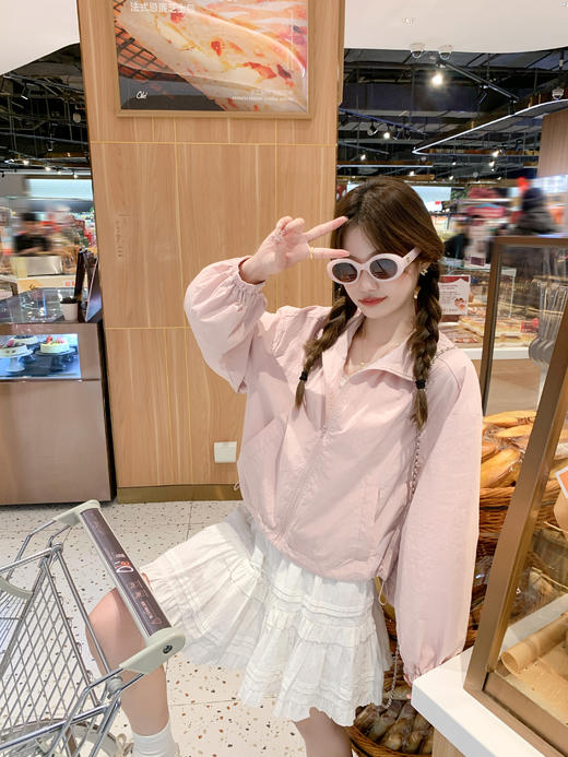 <曾小咸推荐>3.9现货秒杀 ！微信超特价！韩系立领防晒外套 日常249.99 立减140 秒杀109.99！！ 商品图12