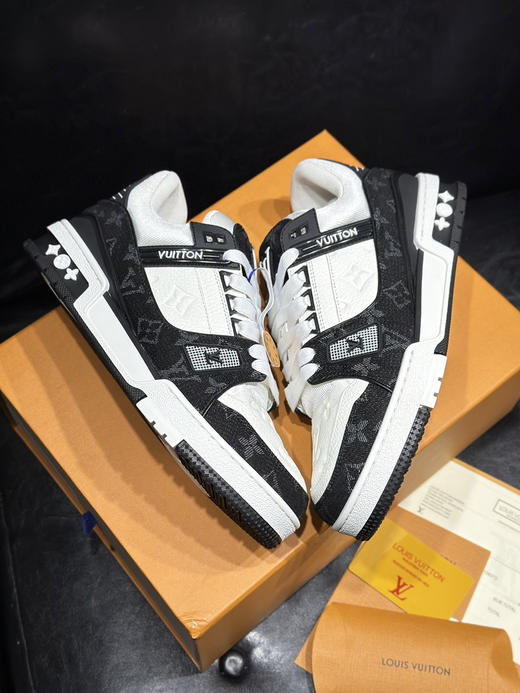 春季特惠💰570 公司级 # LV路易威登 trainer 走秀新款经典走秀新款 商品图3