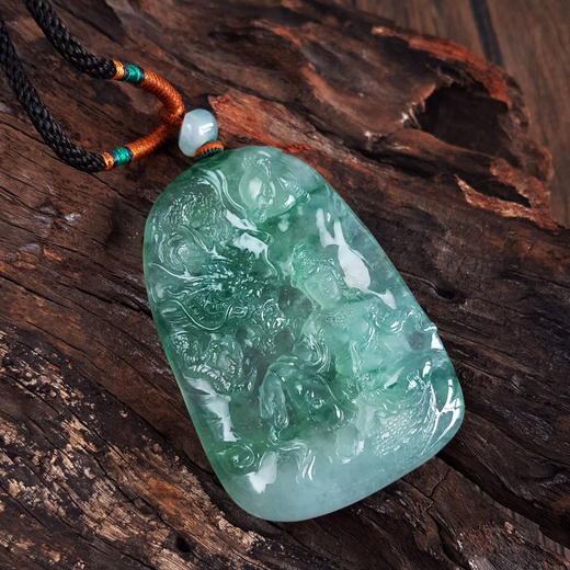 【天然正品】A货翡翠天然收藏级细腻冰种飘蓝花御龙菩萨（镇邪纳福）平安无事牌翡翠吊坠项链 66.1*43.7*10.3MM（皆取最大值）270226NJS09 商品图6