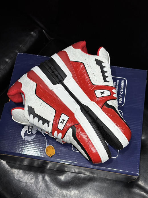 春季特惠💰650 公司级 LV 路易威登 trainer 走秀新款经典走秀新款 商品图4