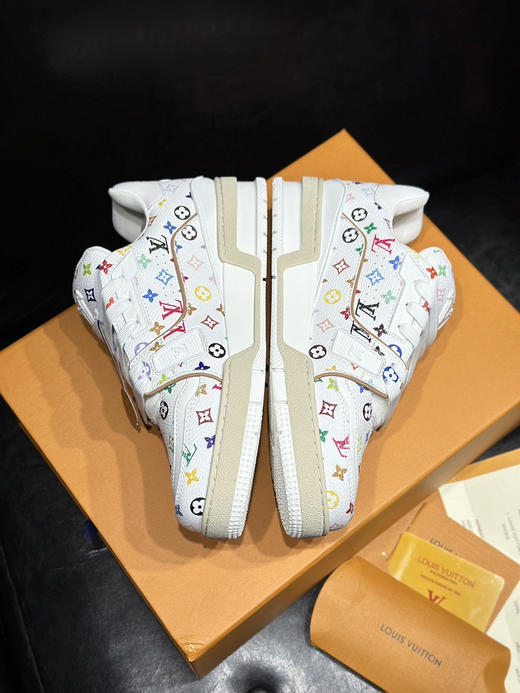 春季特惠💰650 公司级 LV 路易威登 trainer 走秀新款经典走秀新款 商品图4