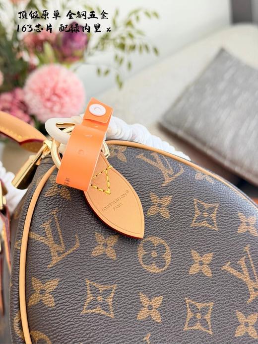 F0306117精美单肩长手柄硬箱挂饰彩色小手串男女同款手提包 商品图4