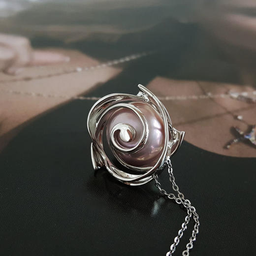 【天然正品】周大福AU750白金镶天然近完美约12.4MM珍珠吊坠项链 18.6*18.3*12.9MM（皆取最大值）280226NJT21 商品图5